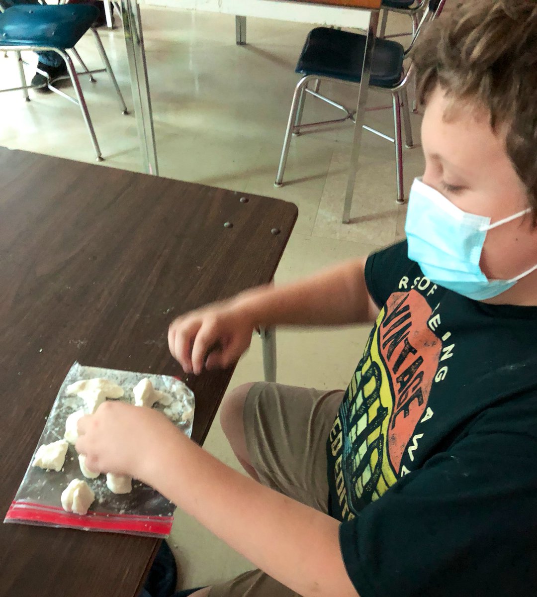 MsMcLeanArtroom's tweet photo. 5th graders had fun creating “Ghost Dough” before Halloween 👻 #MsMcleansArtroom #SMSart #WeAreConval https://t.co/3DSN0IQkIY