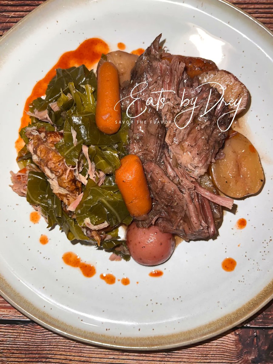 DreyEats's tweet photo. The best way to end your day is a good hot dinner! Pair with a glass of red wine &amp; relax! #eatsbydrey #comfortfood #collardgreens #potroast #dinner #dinnerrecipe #slowcooker #savortheflavor #homecooking #beef #greens #fyp #foodblogger #foodporn #cheflife #fff #redwine #foodgasm https://t.co/CKALw4zni0