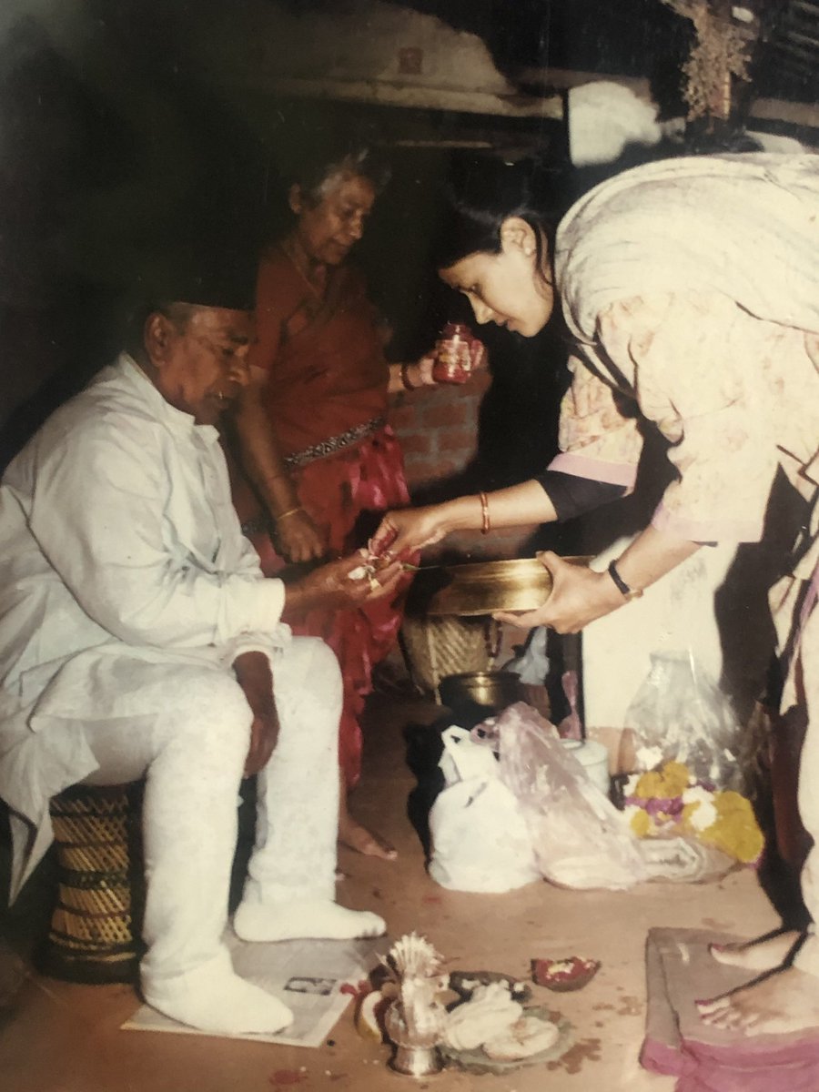 Sirjana_Singh's tweet photo. यो जन्मदिन मनाउदै गरेको पुरानो फोटो हो ..सन्दर्भ मिले��� पोष्ट गरेको #जन्मजयन्ती 🙏🙏 https://t.co/qKkpy9hk8Z