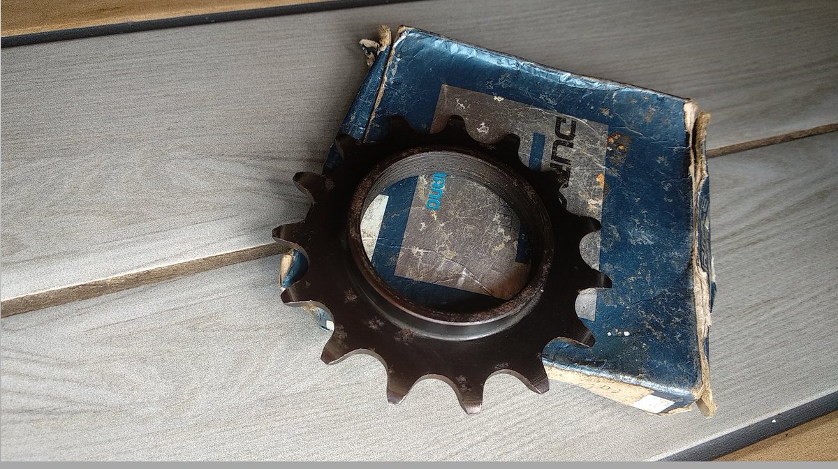 afdanni's tweet photo. Jual Cog DA non-NJS 15t
Minus karat dibeberapa titik karna lama nganggur dan kardus buluk
Fungsi normal dan teeth aman
Harga 300k nego 😁
Lokasi Demak Jateng
Wa 085640122005
#fnfjb #fixed https://t.co/OqTSXjUY3l