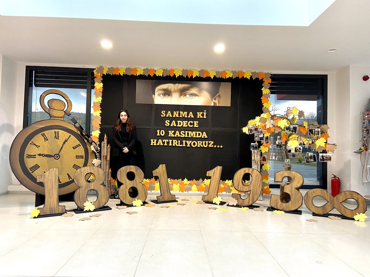 HazerKara's tweet photo. Sanma ki Sadece 10 Kasım’ da Anıyoruz…
#İdeallerininİzindeyiz 
#AtamızıAnıyoruz 
#IşığınSönmeyecek
#Bahçeşehirkoleji 
@mduranoznacar @ilkay_tandogan @TrkErsen @BkOmerli https://t.co/lQnYmXIB6u