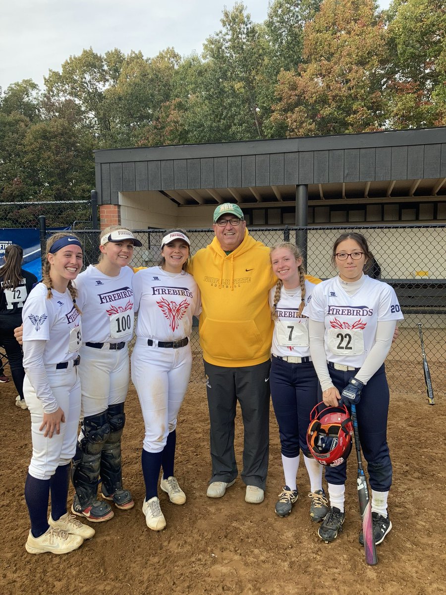 kdechicchis's tweet photo. I had a great day and learned a lot at the College Prospect ID Showcase. Thank you @RMC_Softball for hosting such a great event. @JesseDreswick @jmnw20 @chris_stelma @CoachWayneP @jamesinzana @TerpsSoftball @MasonSoftball @Firebirds_Sable #FireChickens https://t.co/oJk3W9YcK8