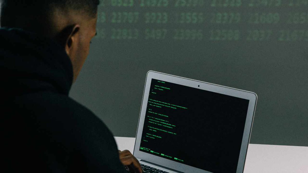 awareseven's tweet photo. Die richtigen Fragen stellen - unser Pentest Konfigurator ist live!

#aware7 #infosec #infosecurity #hacking #hacker #itsecurity #elearning #cybersecurity #pentesting #gelsenkirchen #cybercrime #technology #digital #hack #cybersec #privacy #cyber

https://t.co/oW5IiFfzCv https://t.co/MsU6v9M9w1