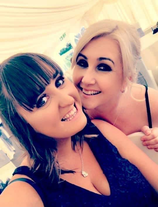 Lexii_Loo's tweet photo. Happy Birthday Auntie Nat 💕 Hope Your Day Is As Special As You Love You Lots 💜🎂🎉🎈@Sheffpiano1 https://t.co/QncEiXfc2y