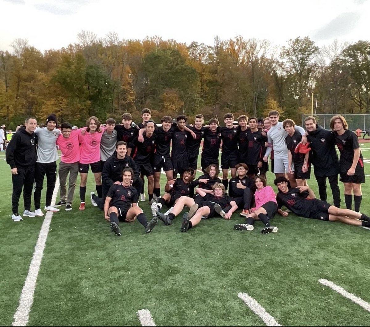 Hun_Boys_Soccer's tweet image. We are the MAPL Champions🔥🔥🔥
An incredible season ending with the MAPL Championship. 
#bandofbrothers #MAPLChamps