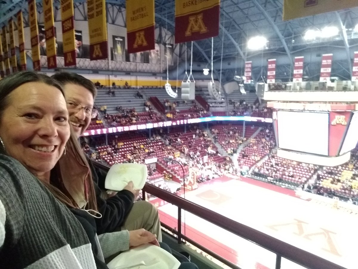ValAarsvold's tweet photo. It's been awhile, but always good to be back in the barn!  #Gophers https://t.co/dWM8ZNJKUl