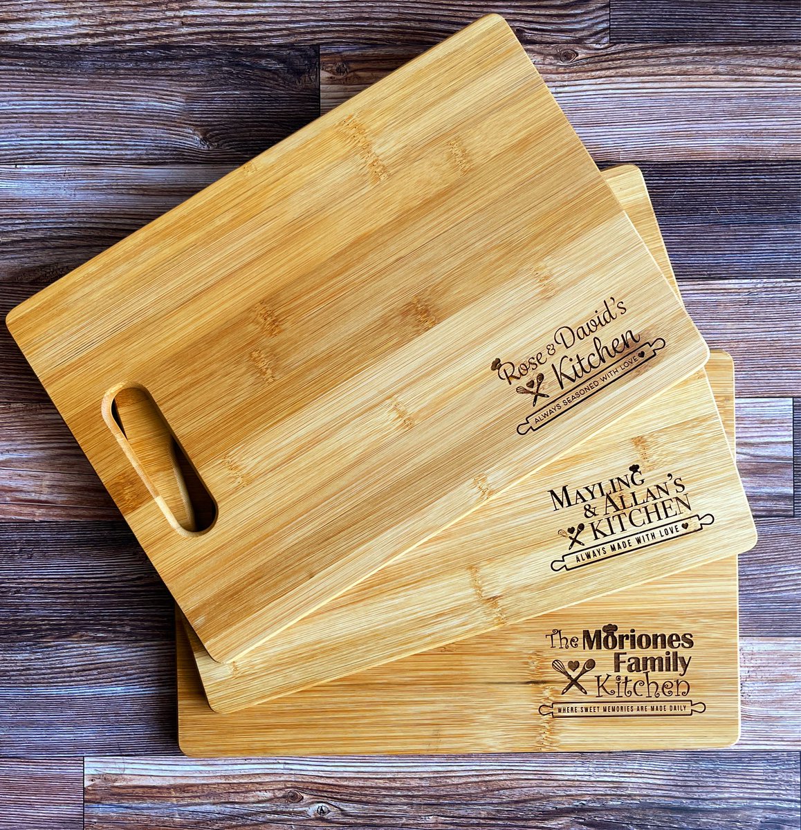 OddSheepDesigns's tweet photo. Personalized #cuttingboards make awesome family gifts. 

#chef #kitchen #charcuterie #chrismtmas2021 #giftideas #bamboo #merrychristmas #christmas #christmasgiftideas #laserengraving #customgifts #oddsheepdesigns #glowforge #custommade #customgifts #smallbusinessowner #shopsmall https://t.co/bSixwEA7Ew