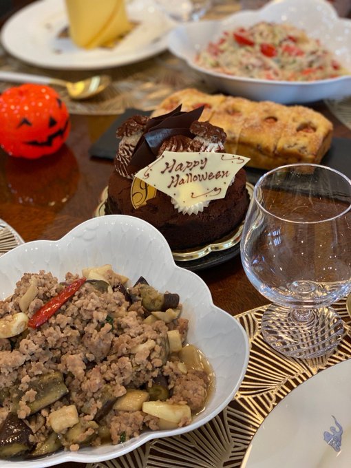 全然呟いて無かったけど引っ越ししたり友達と近所になったから美味しいもの食べたりしてた!ヤッホーフォロワー元気ぃ??? 