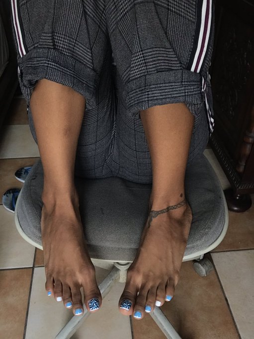 New Pedi 💙🔥🥵 https://t.co/woSE2NfZRn<a href="/tag/ebonyfeet"class="tags"><span>#ebonyfeet</span></a><a href="/tag/pesfemininos"class="tags"><span>#pesfemininos</span></a>