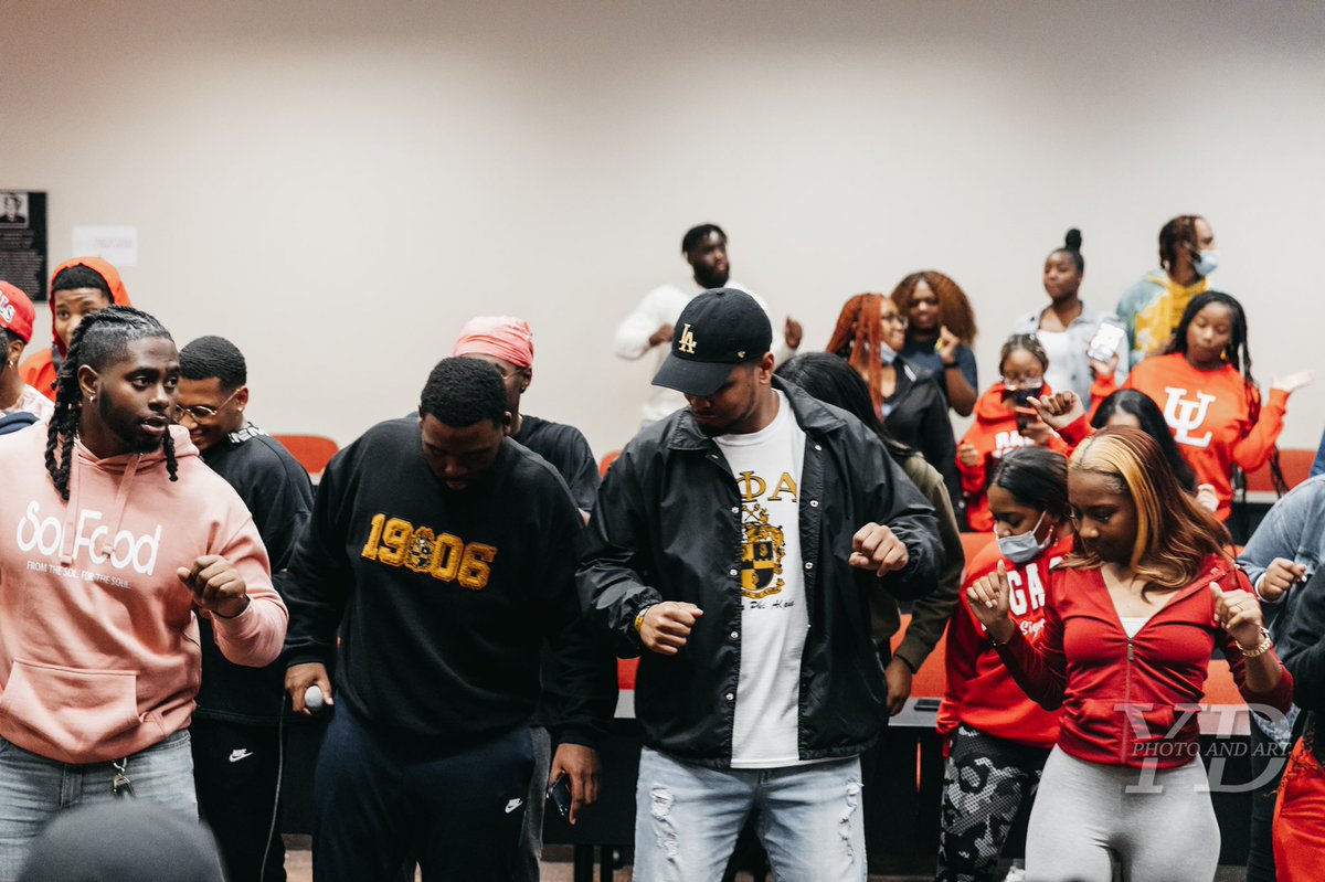 ULAlphas's tweet image. PHollow The Music🎤🐒🧊
-
Y’all know we had to keep it #2Live for Alpha Week🏅
#LongLiveZetaXi
.
.
📸: @YDPA_2 
🎵: @EAZYtobeE