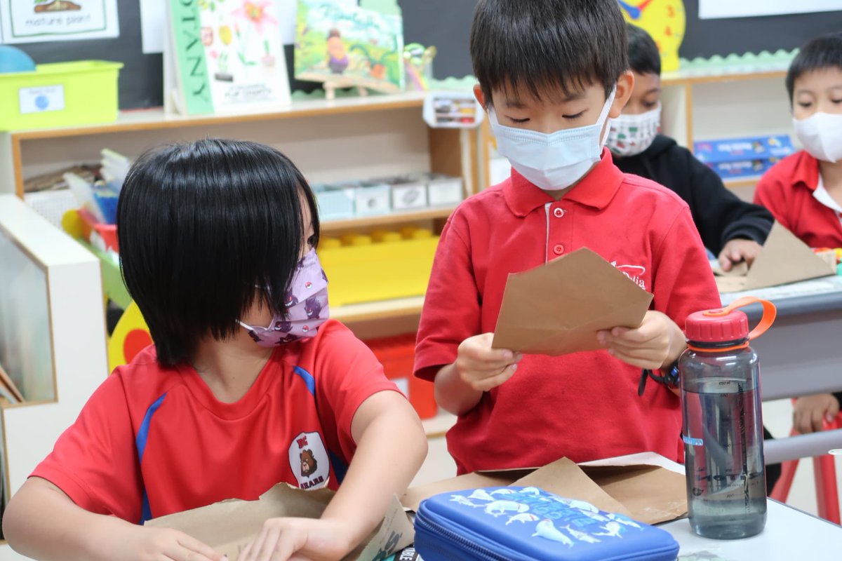 dsc_hk's tweet photo. #ECOxDSC - Our Grade 3 students are recycling old paper bags and turning them into envelopes! Some of them also decorated it with a bit of personal design! 
#ECOxDSC #CallToEarth #sustainability https://t.co/mATQIlUj39