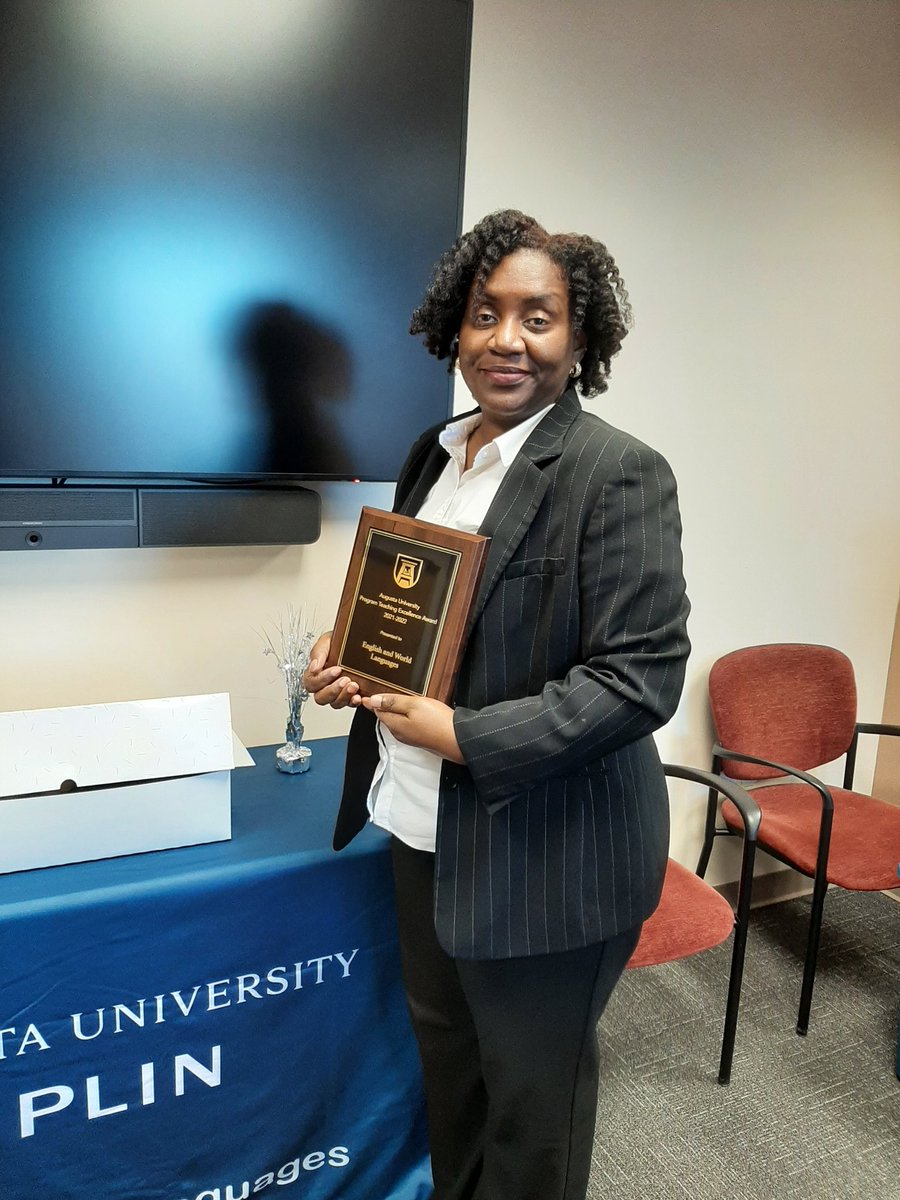 KimDaviesPhD's tweet photo. Congratulations Dr. Williams and all the dedicated faculty in English and World Languages on being awarded the AU Outstanding Program of the year!! @AUG_EWL @AUG_JAGWIRE https://t.co/G2oT7tIW44