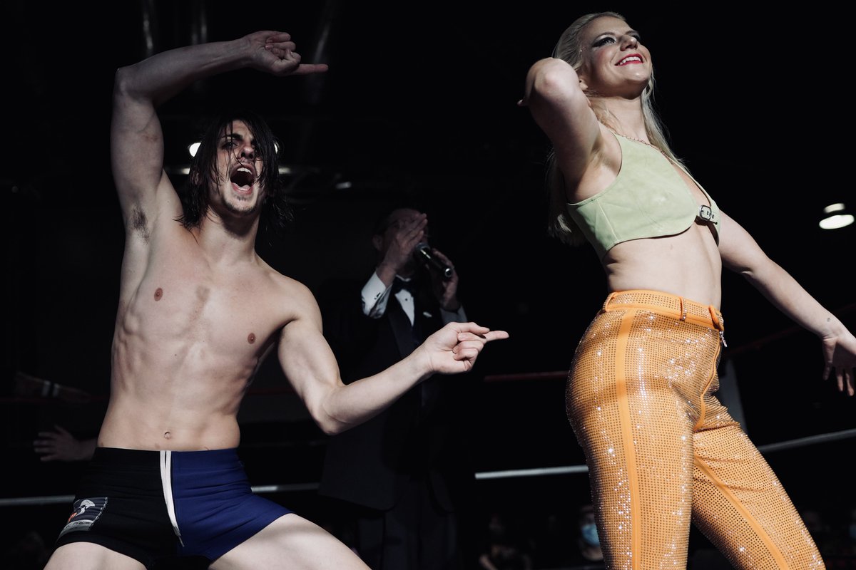 VeraSadlyPhoto's tweet photo. The IT couple of @beyondwrestling
#ReverseTheCurse
@ThePrizeCityOG and his baddie @b3cca4ever https://t.co/IxdrPniQbK