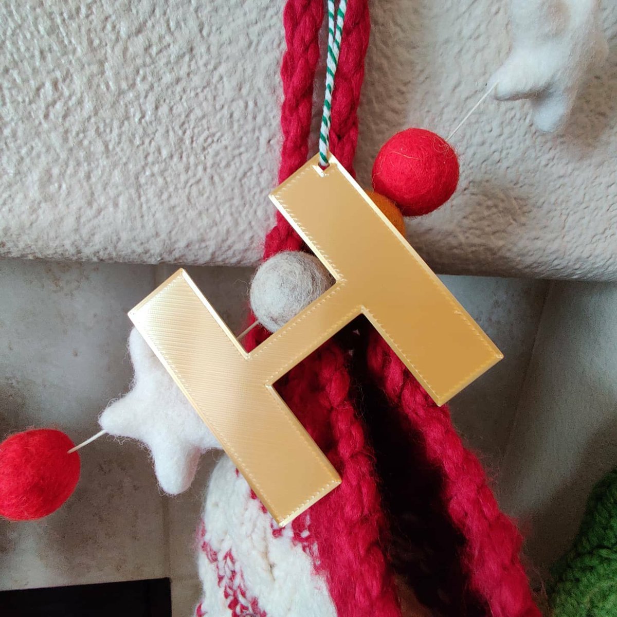 PhilaminarPrint's tweet photo. Help #Santa keep all of these stocking straight with #Pixel #Stocking Tags. Markers for four legged friends, too!
https://t.co/eSGLsEExVD

#christmasdecor #stockings #stockingstuffers #christmas #christmas2021 #cat #dog #pixelart  #holiday #holidayseason #christmasdecorations https://t.co/KyUBKE6gYP