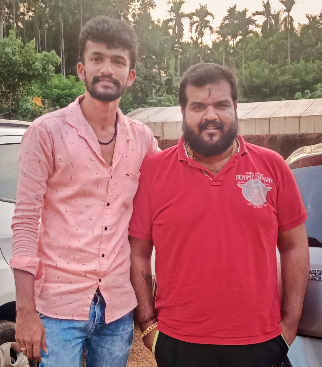 KirikHuduga's tweet photo. ಅಣ್ಣ @ManmithRai 🌍❤️
#ವ್ಯಕ್ತಿಯಲ್ಲ #ಶಕ್ತಿ ‌🤝💪

MR GROUP 👑🐯🐅
#MyBreath #MyGodFather #MyLifeline #MyWorld #MySupporter #MyBigBrother #GodGift #Kingmaker #ManmithRai #MRGroup #Keerthanshetty 💝
("Brother From Another Mother")  

ಕಿರಿಕ್ ಹುಡ್ಗ ಕೀರ್ತನ್ ಶೆಟ್ಟಿ

ಶುಭೋದಯ 🙏🙏🙏 https://t.co/hBok255aCl