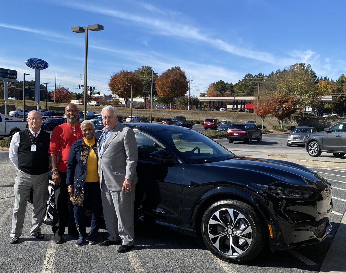 MonicaKPearson's tweet photo. Thanks hubby, John, Dennis Kerce and Allan Vigil @vigiltouch for my new electric @Ford Mustang Mach E…the pickup…whew!!!!! https://t.co/V9vgizkkHm