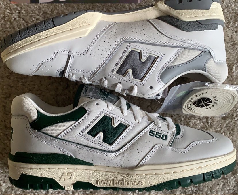 ddotmore's tweet photo. @RetailTuesday All ds feel free to dm for more pictures or offers

Ow dunk Lot 14 size 10
Off white chuck size 10.5
ALD new balance 550 both size 10
Shrekpreme size XL
#RetailTuesday is back https://t.co/M5ekDmo43m