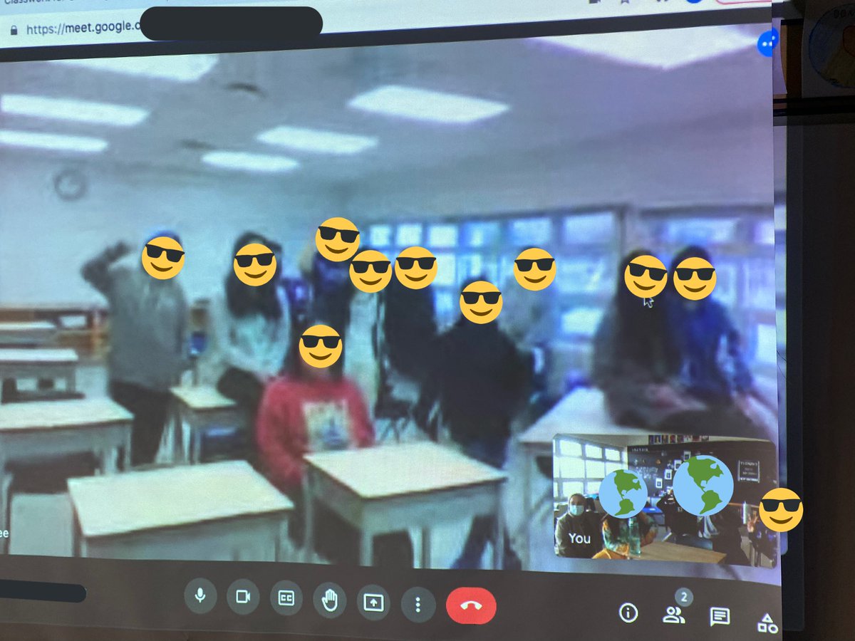 sydneylung's tweet photo. First ever meeting for our Grade 6 &amp; 8 Equity Ambassadors @CPPSMarkham today! Many great reflections when brainstorming for our mission statement. @E_LeeDyal @Ms_Raufi https://t.co/Asjbwe7CKm