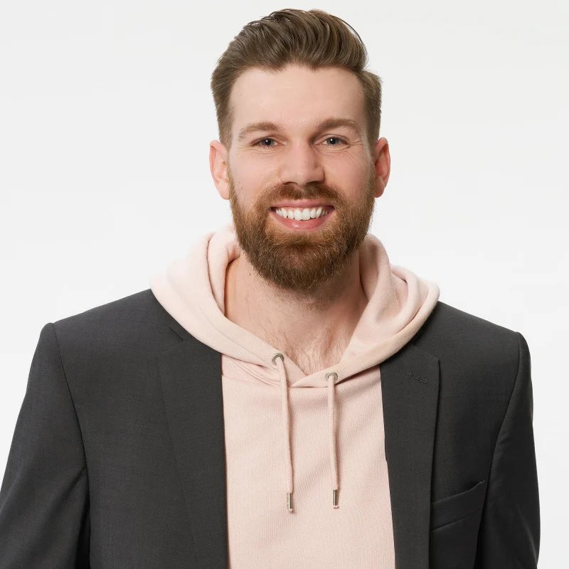 pauserewindtv's tweet photo. MICHELLE SENT HOME THE WRONG CHRIS. JUSTICE FOR CHRIS G. OUT CANADIAN BAE❤️❤️❤️ #TheBachelorette #TheBacheloretteABC https://t.co/eErSiohRbz