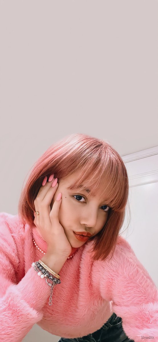 LiSAちゃん pink bunny 🎀🐇 i love wearing this liz lisa bunny jacket