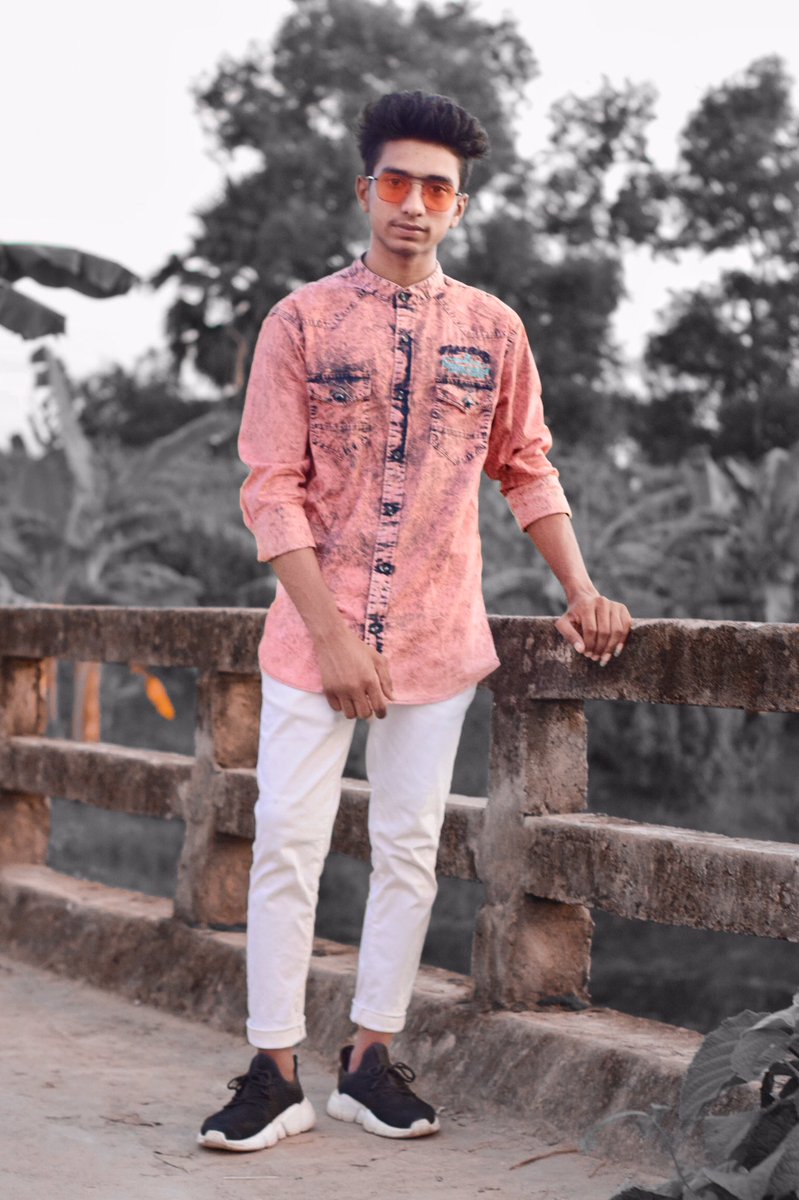 Shamim_Sheikh_7's tweet photo. বোকা মানুষ গুলো হয়তো অন্যকে বিরক্ত করতে জানে। কিন্তু কখনও কাউকে ঠকাতে জানে না।- https://t.co/brSoIOaLhc