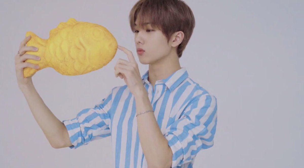 jisung in this fit... wow 😯