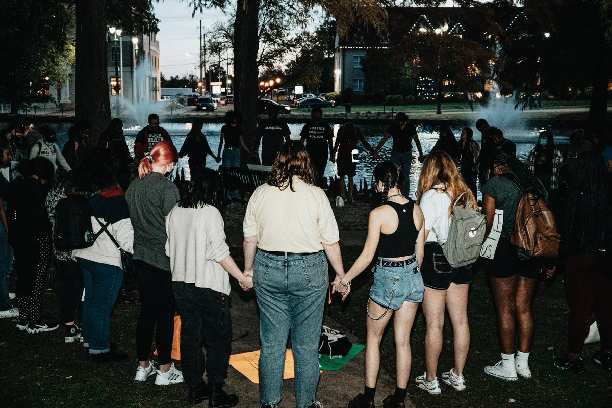 #JusticeForJulius Contact <a href="/GovStitt/">Governor Kevin Stitt</a> <a href="/justice4julius/">Julius Jones Institute</a>