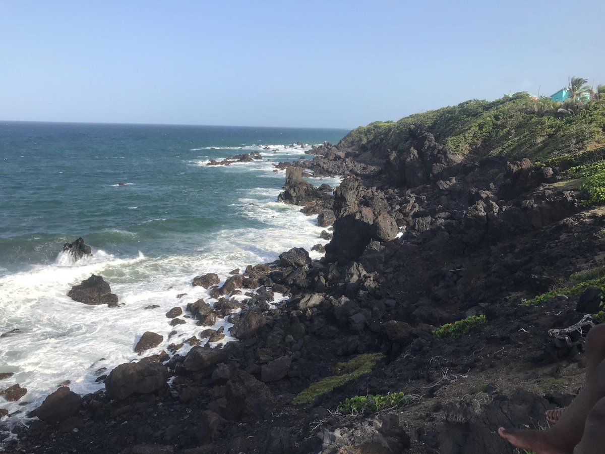 KejelJ's tweet photo. Rock formation from lava flow at the base of coastal cliffs in Belle Vue, St Kitts. Definitely a site to see when you visit! #volcanicactivity #inactivevolcano https://t.co/4218Z7Hyve