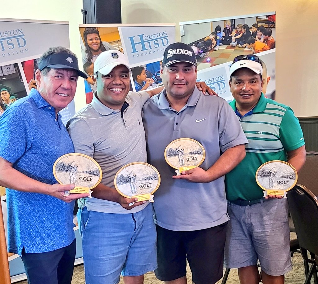 JMartinez4Hou's tweet photo. Took day off for golf, but not the evening... Fun day on greens. Evening dialogue with constituents.
#wildcatgolfcourse #hisdfoundation #navarrogroup #cadencebank #publicworks #houstonlibrary #gardenvillas #districti #houcouncil https://t.co/nMrFmkHFIS