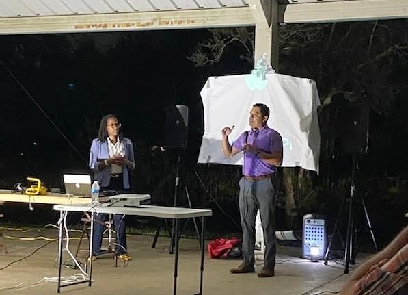 JMartinez4Hou's tweet photo. Took day off for golf, but not the evening... Fun day on greens. Evening dialogue with constituents.
#wildcatgolfcourse #hisdfoundation #navarrogroup #cadencebank #publicworks #houstonlibrary #gardenvillas #districti #houcouncil https://t.co/nMrFmkHFIS