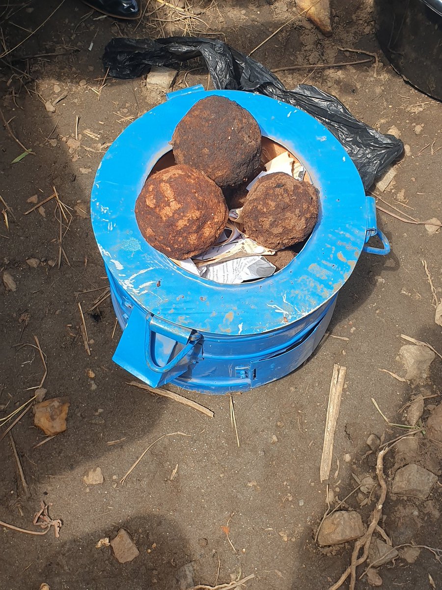 jennyhillcanada's tweet photo. Great time visiting a new 🇨🇦 #CFLI initiative in Gurei with @Konetahub to produce energy efficient stoves and no-smoke briquettes from recycled materials.

An innovative project in #SouthSudan that is good for the environment, health and your pocketbook! https://t.co/KrZPFZ3ppF