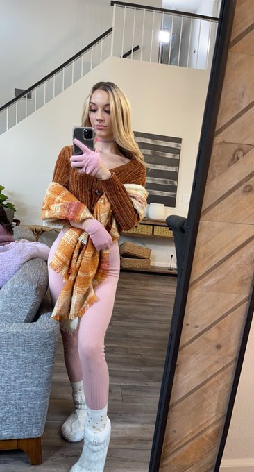 On set today for @TeamSkeet 🤪😇 https://t.co/ZZxiQLHZ7l<a class="tags" href="/tag/teamskeet">@teamskeet</a>