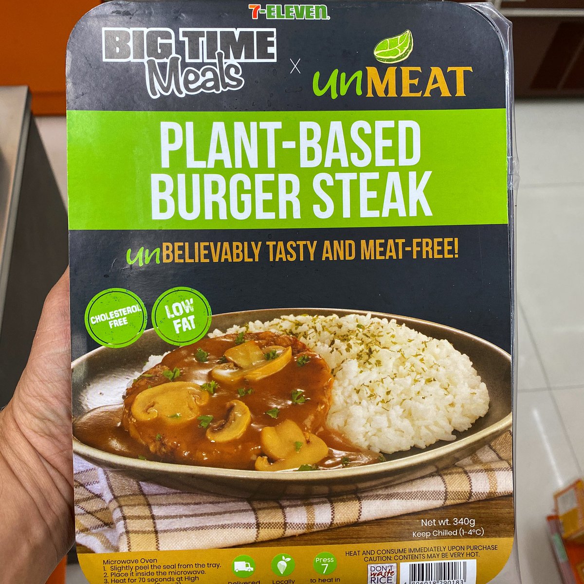 CJEdmunds1's tweet photo. Not Vegan but I donโt mind trying. ๐ง๐ด๐
#CazEats #UnMeat
#PlantBased
#PlantBasedBurger https://t.co/Lnfgi2kk1S