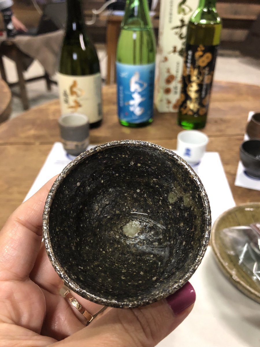 shiitakecr's tweet photo. 今日は女性が大活躍する170年の歴史ある酒蔵にお邪魔しています。酒粕の入ったガトーショコラは激うま。🤭#sawadabrewery #hakurou #白老 #愛知県 #常滑 #tokoname #aichi https://t.co/ZafDIDIHHr