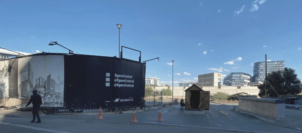 PART TWO: The R280m Joburg ‘crime scene’ — Strategic friends 

amabhungane.org/stories/211110…

By Susan Comrie <a href="/sajournalist/">Susan Comrie</a> <a href="/amaBhungane/">amaBhungane</a>