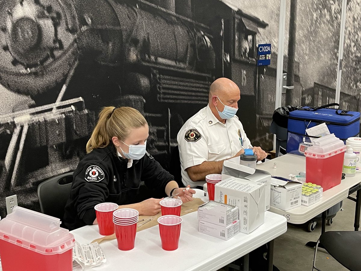 Tonight, Puget Sound Fire partnered with Tahoma School District and @kingcomedicone to administer COVID-19 vaccinations to 458 Tahoma School District students, age 5 - 11.