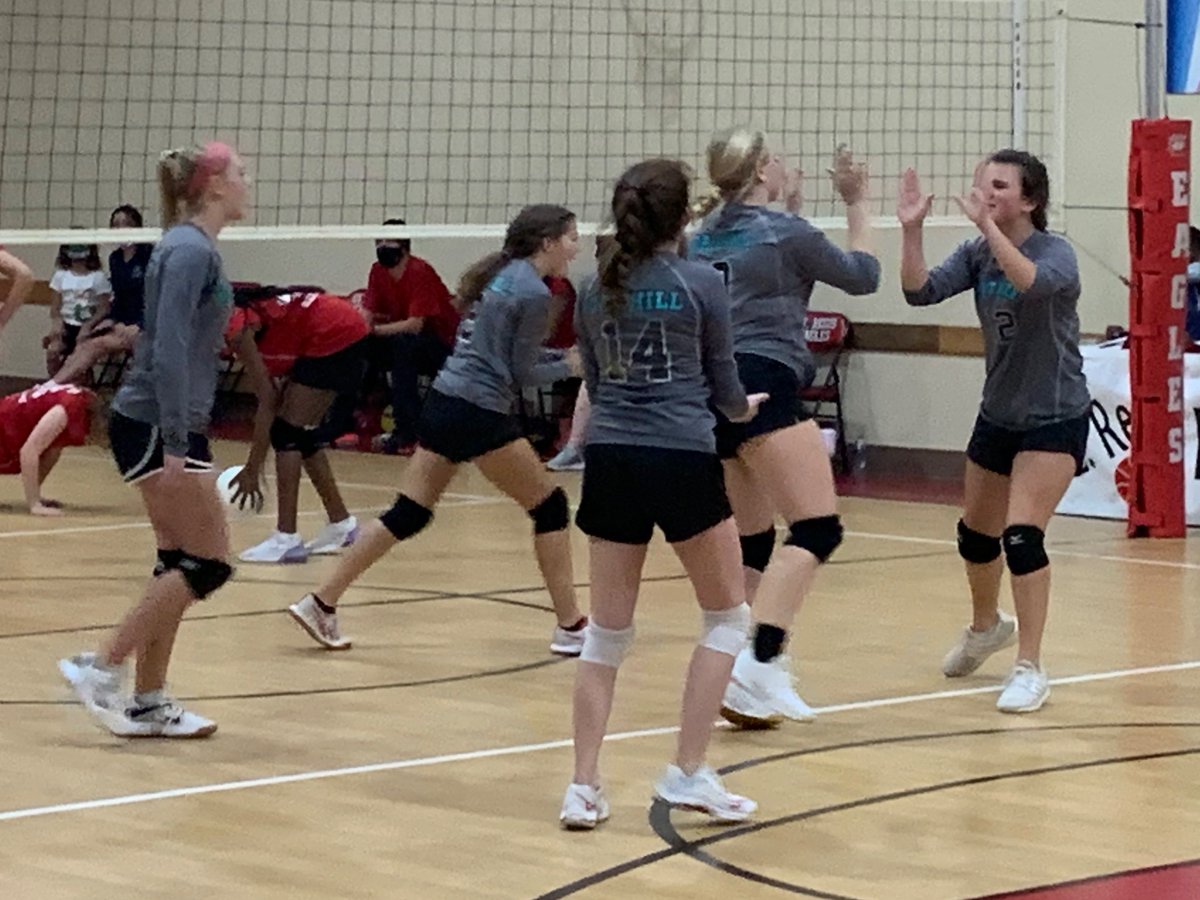 OakhillPanthers's tweet photo. WOW! What a night for the 8th Grade Panthers Girls VBALL team! The Panthers go 2-0 and get two tough “WINS” over two solid opponents 

Oakhill is now 3-0 in the tourney an moving on to the PLKC 8B City Championship Tournament - CHAMPIONSHIP GAME! Sat @ 2pm @ Sion HS @OakhillDay https://t.co/5Z52TP7Fvn