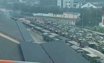 aafiya_pathan's tweet photo. #Cuba
#Humanity
#Israel
#FreeThemAll
#Ethiopia
#Mapat20

China began sending troops to ports to fight #Taiwan.

China will be the first to ignite the fuse for World War 3 : Sources https://t.co/Lj4FiLXqvy