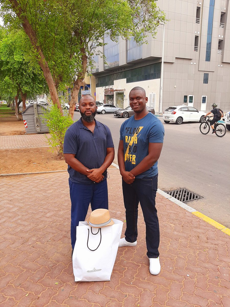 BlackJeffery4's tweet photo. Wednesdays are for meeting the sheikh for the midweek prayers....@MohammadMohaaa still  Repping for red dot.@vermi_official https://t.co/d0YRblJY7z