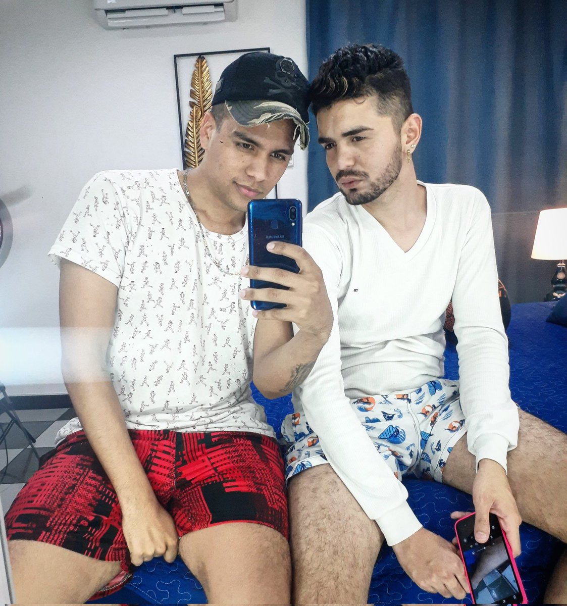 WhiteGuyss_'s tweet photo. Welcome cuys #StripChat #modelos #guys https://t.co/WkZZUhlas9