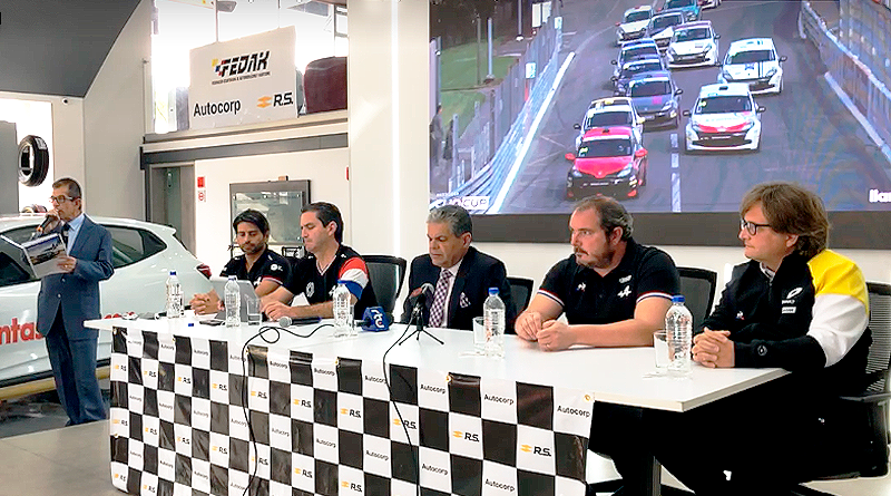 AutomagazineEc's tweet photo. Autocorp y Renault Sport renovan el parque automotor tuerca: ⬇
https://t.co/QgqHabpwXW
#AutoMagazineEc #Autocorp #Ecuador #RenaultSport #ParqueAutomotor #Fedak #CNR #CNC #Automovilismo #Rally #Circuitos #RenaultClio5RS #AutoMagazine #AutoEc #AM https://t.co/xfAc6RxXNh