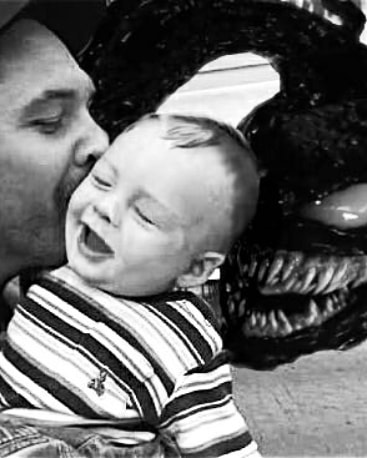 IlitiaForever's tweet photo. A great friend gave me these edited photos of my little family, I think it's nice to share it. She did not stop loving how great they were! 🥺♥ #symbrock #photoedition #Nobis #veddie #Venom #Venom2 #venomxeddie #fanficnobis #babysleeper https://t.co/K1QOeMac6q