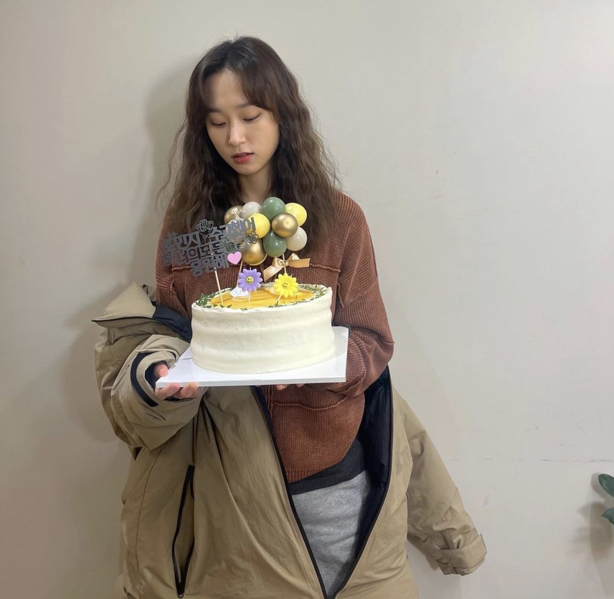 JJANGSOLA's tweet photo. hyebeom kulot era so tru 😌 https://t.co/WPNDy5ruJh