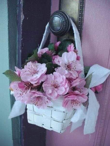 Ali_11ii's tweet photo. لا يمكنك إيقاف الأمواج، ولكن يمكنك أن تتعلم السباحة .. هكذا هي الحياة .. أحياناً، لايمكنك التحكم فيما يحدث لك، ولكن يمكنك دوما التحكم بردود أفعالك " https://t.co/XWrTeJpkym