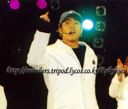 jekkifiles's tweet photo. (🍓) jekkis onstage ^_^

#SECHSKIES #젝스키스 https://t.co/7fVDyc1eNM
