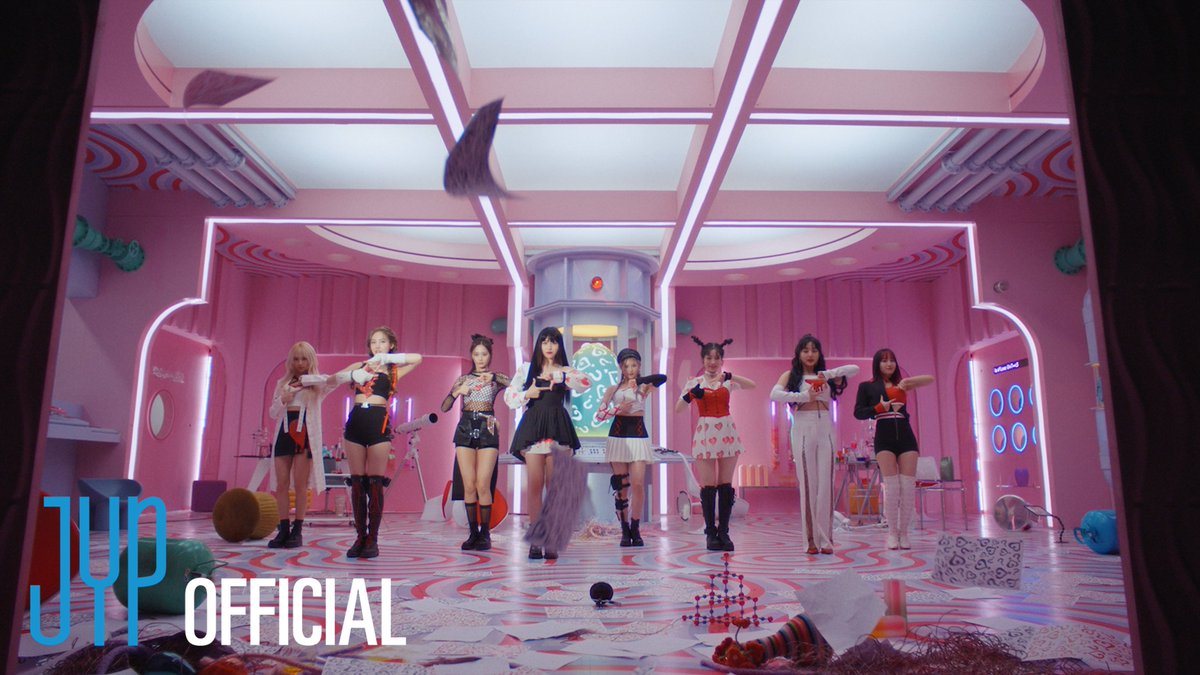 TWICE 3rd Full Album
"Formula of Love: O+T=<3"

TWICE “SCIENTIST” M/V Teaser 2

youtu.be/2rvVDxn0ypQ

📌"Formula of Love: O+T=<3" Pre-save &amp; Pre-order
TWICE.lnk.to/formula-of-love

#TWICE #트와이스 #FormulaOfLove #SCIENTIST