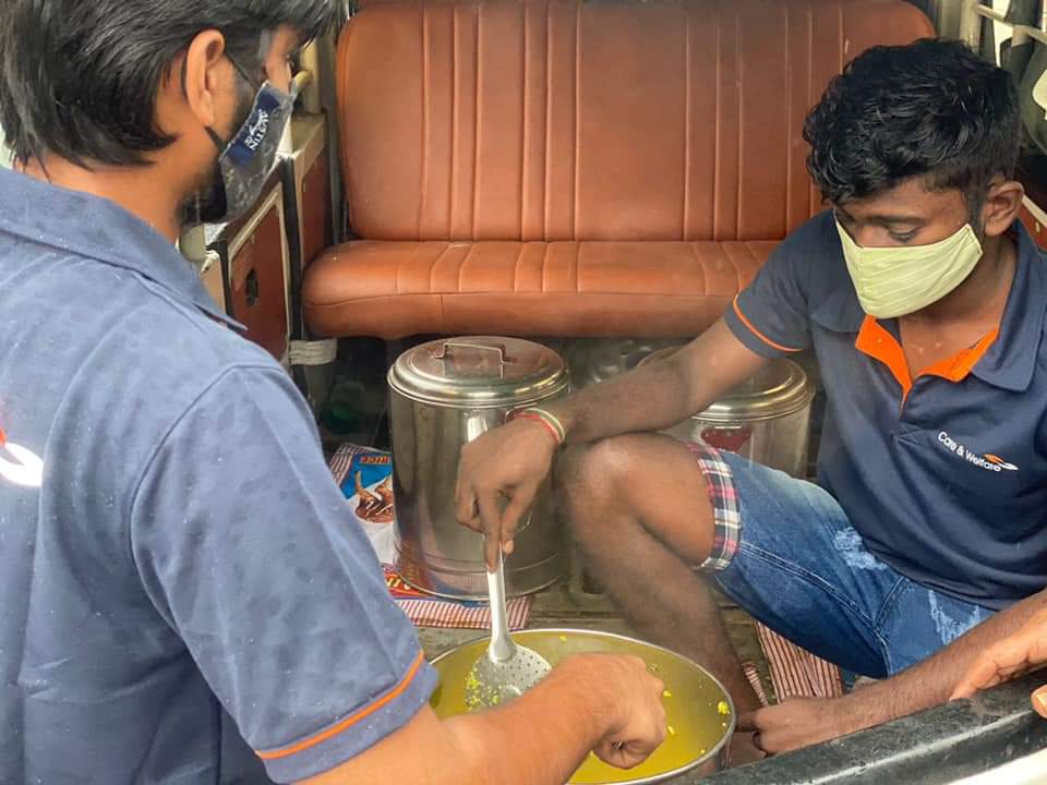 careandwelfare's tweet photo. We are on field now, in association with Greater Chennai Corporation. Quick action from GCC’s side is much appreciated. That is the need of the hour.

#helpinghand #ChennaiRains #ChennaiRains2021 #GCC #GreaterChennai #CareAndWelfare #Chennai https://t.co/pp5SkYlO8w