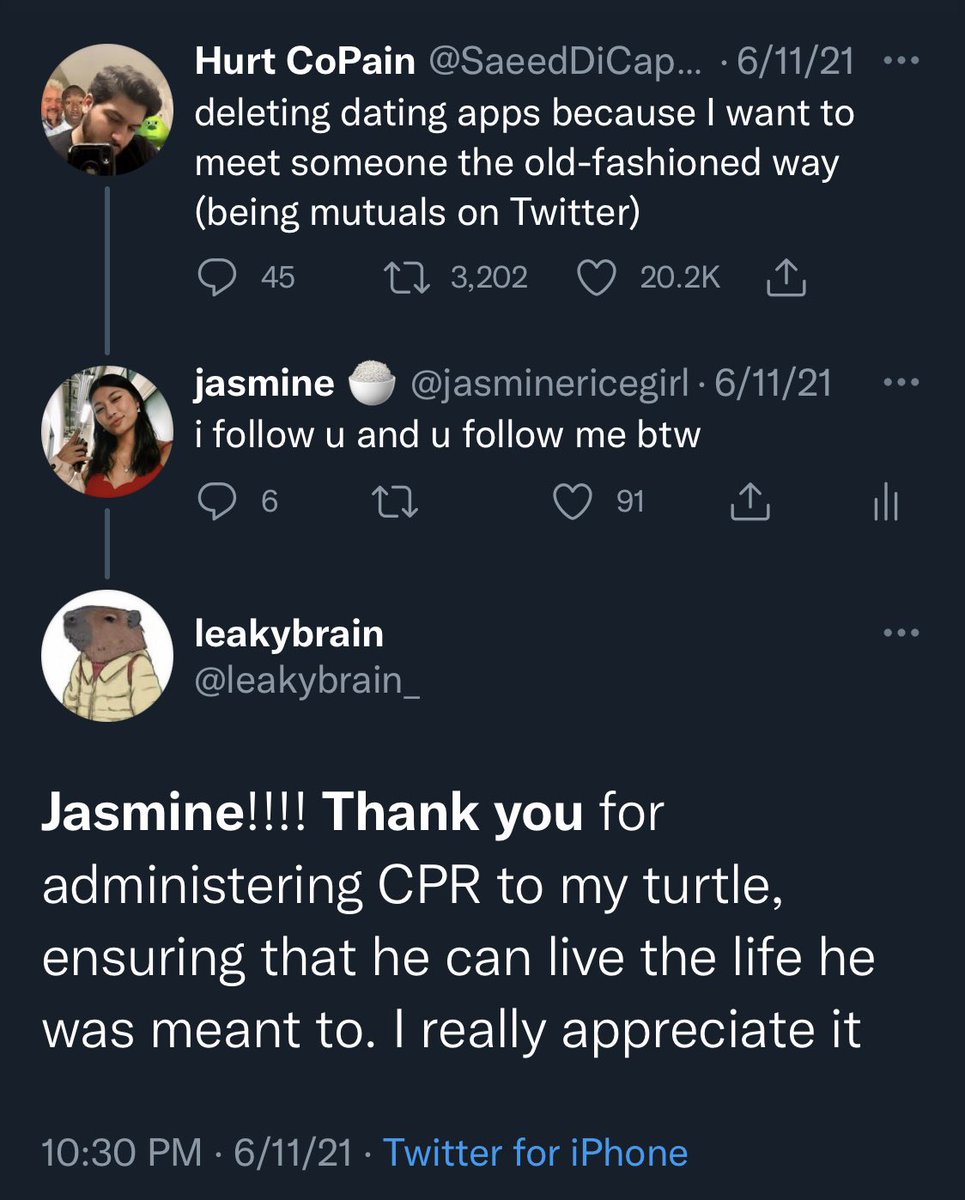 jasminericegirl's tweet photo. the people who dramatically vouch for you under your comment when you shoot your shot are the best type of people on the internet. thank you for ur service https://t.co/1k7MbV4CyC