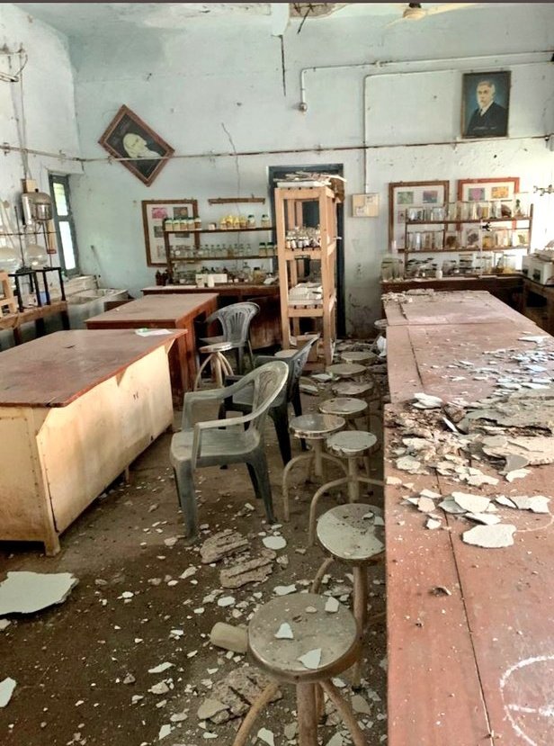 GopathotiSheela's tweet photo. #SAVE_Dr_GGHMC(Dr GURURAJU GOVERNMENT HOMOEOPATHIC MEDICAL COLLEGE, GUDIVADA),old pic of our college @ysjagan @ncbn @IamKodaliNani @NtvTeluguLive @NtvTeluguLive @TV9Telugu @Eenadu_Newspapr @abntelugutv @PawanKalyan https://t.co/Xj1t6SUt12