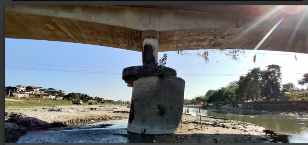 AnnapurnaChatu2's tweet photo. After the #Balason bridge damage which has created havoc in #Siliguri's traffic.
Now #Mahananda-2 bridge which connects Champasari to Checkpost is in dangerous condition, one of its pillar is dislocated, inviting accident.
@jdhankhar1 @CMOfficeWB @bengalpwd @RajuBistaBJP https://t.co/4rbHnrLqnP